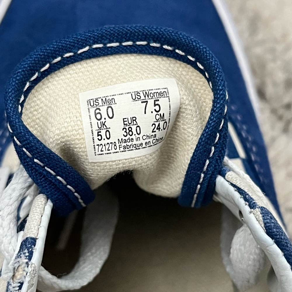 Blue Checkered Authentic Vans - Picture 6 of 7